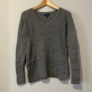 American Eagle Grey Knit Women’s sweater. Women’s XS. Loose fit